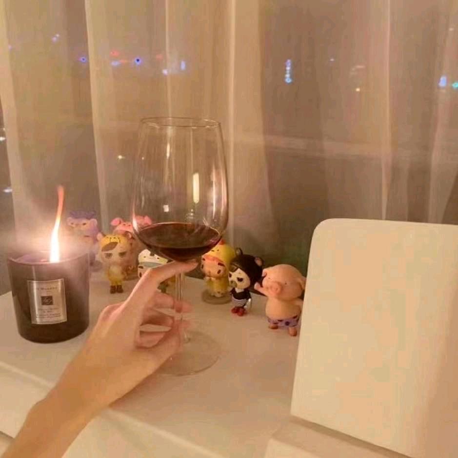 甄雷牛肉批发，（屈楼菜市场中段）