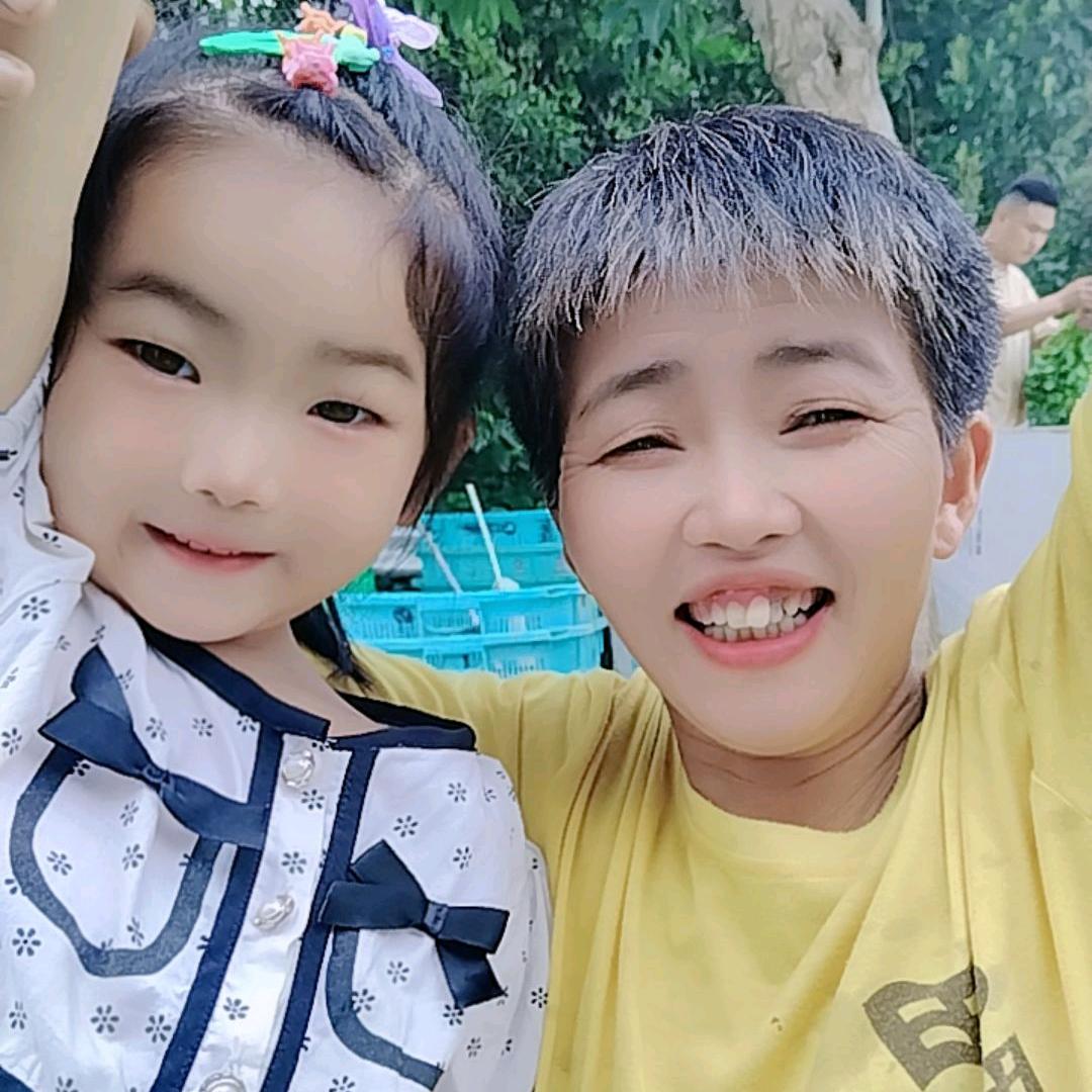 小珠宝奶奶种菜🐷🐷🐷🐷🐷🐷?