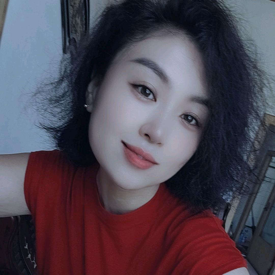 老 阿 姨