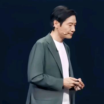 李