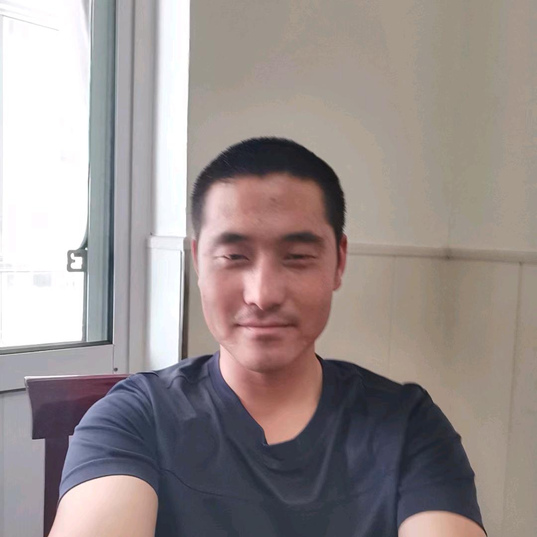 东亮