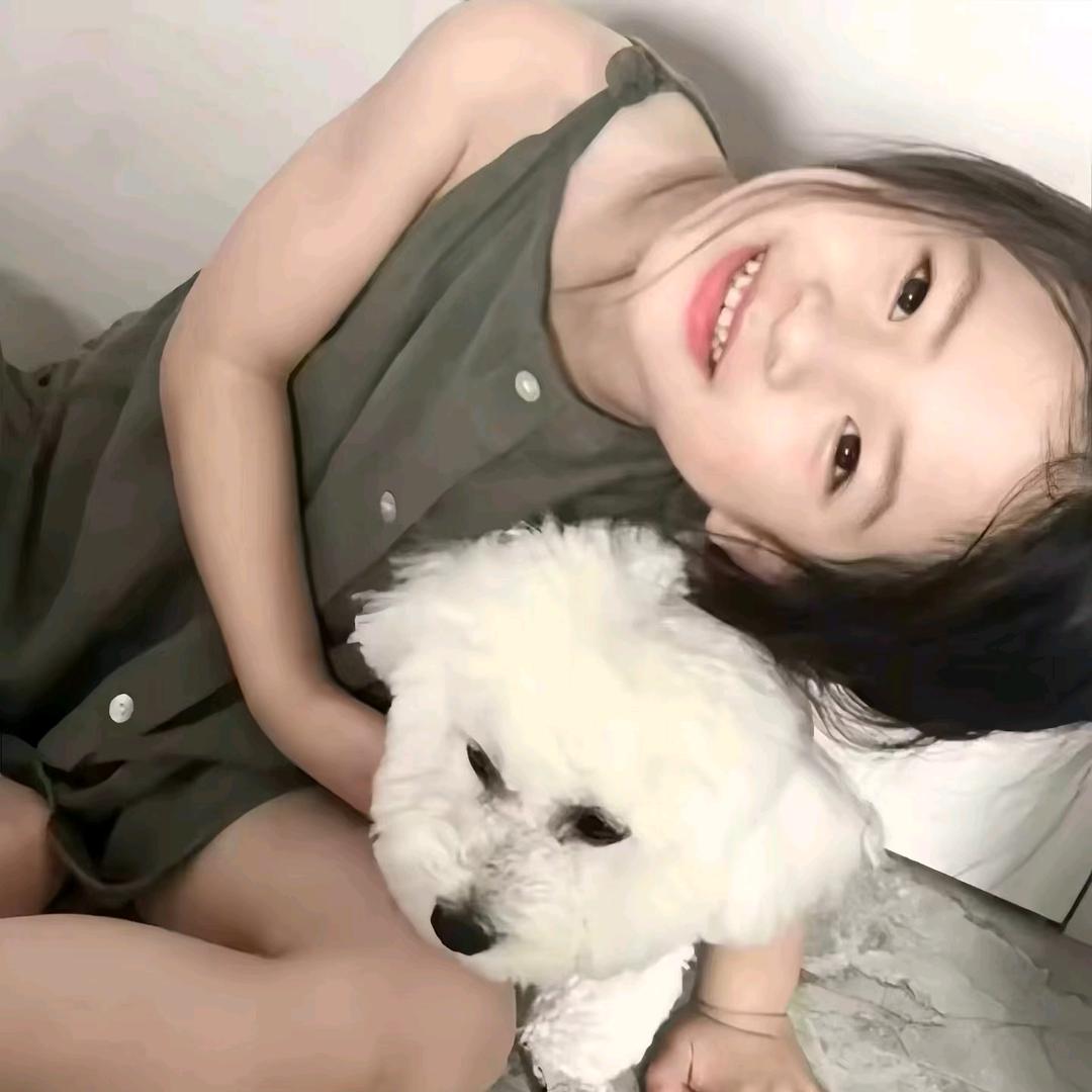 XiXi _