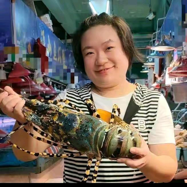 海鲜老板娘直播返场