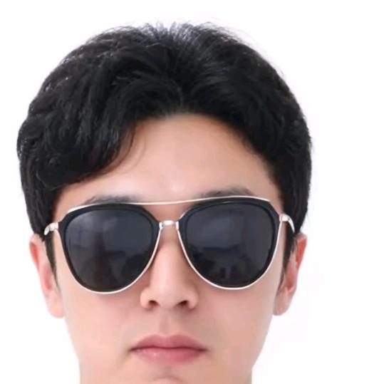唱着情歌流着泪