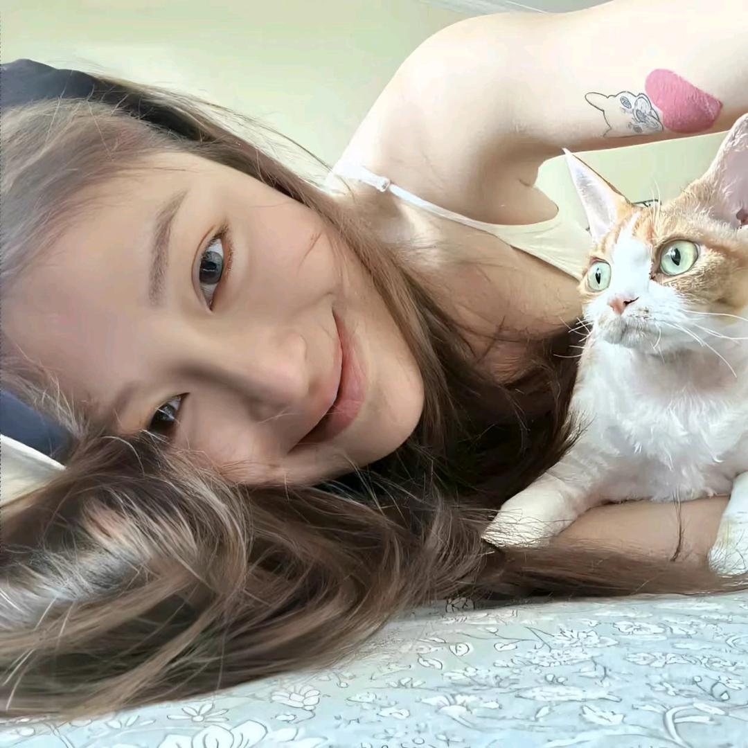 睡觉不眨眼