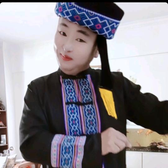 祝大家2025年🌹开心快乐每一天快来吧