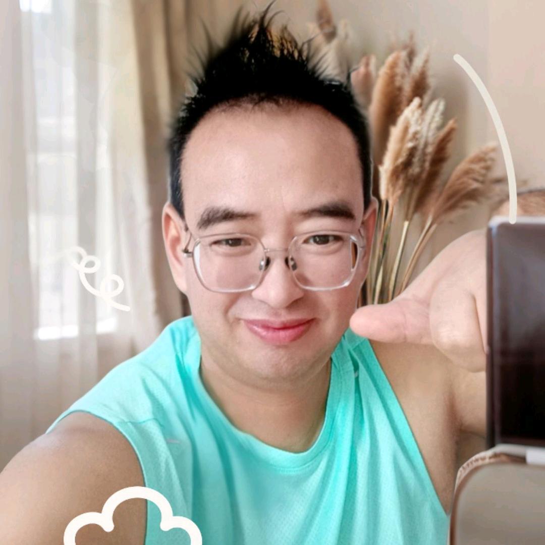 请叫我小巩   🍭🍒