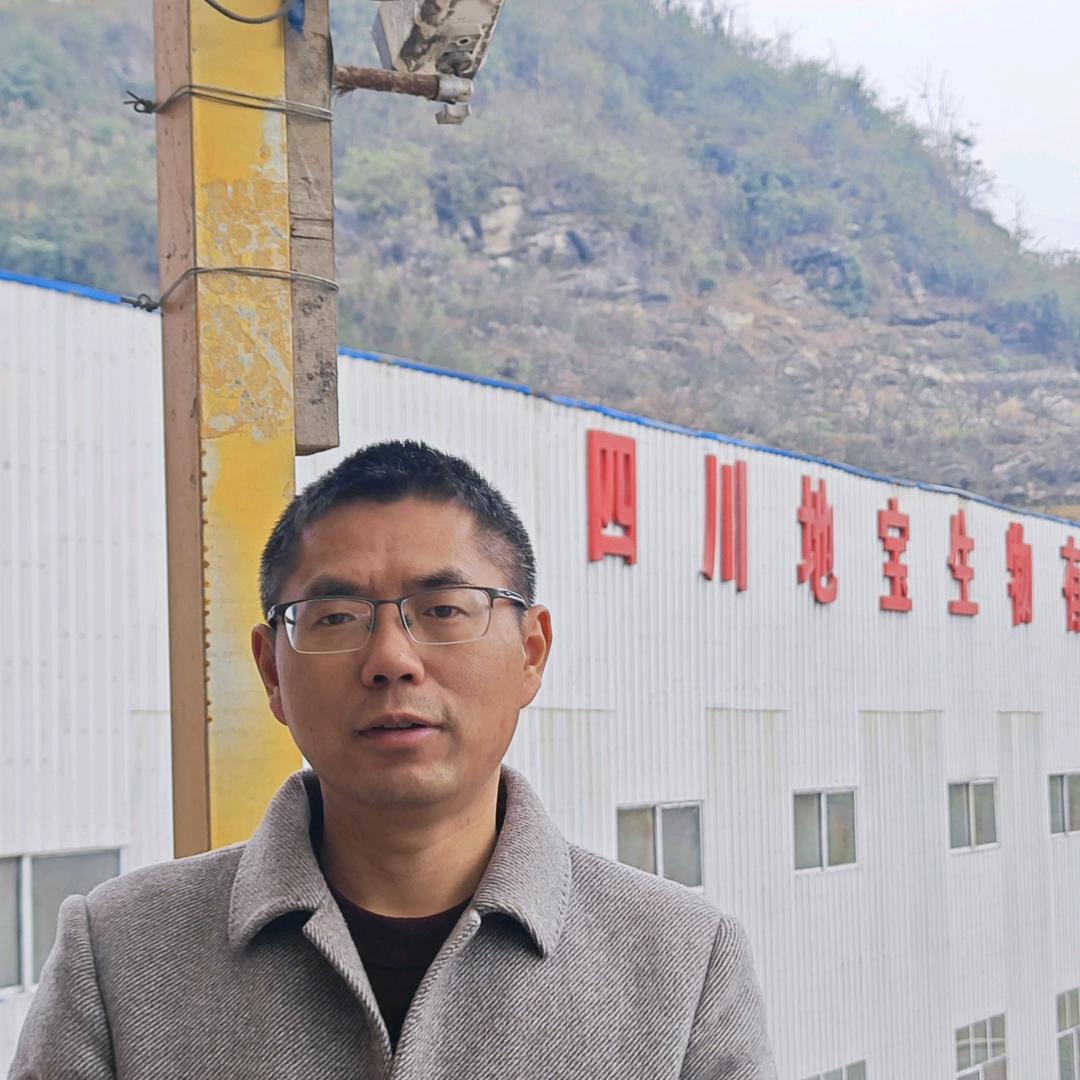 四川宜宾开有机肥料厂的范总