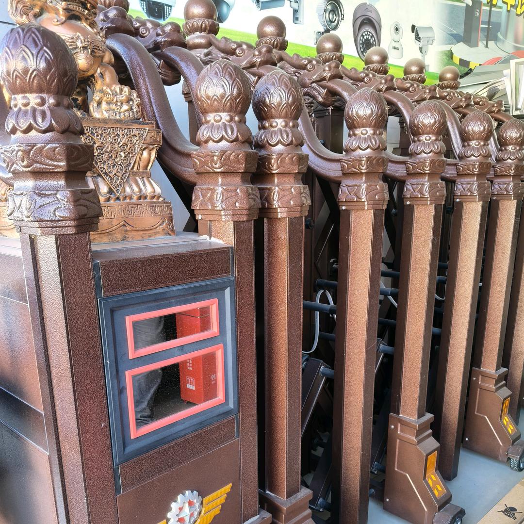 拉萨-电动门识别道闸