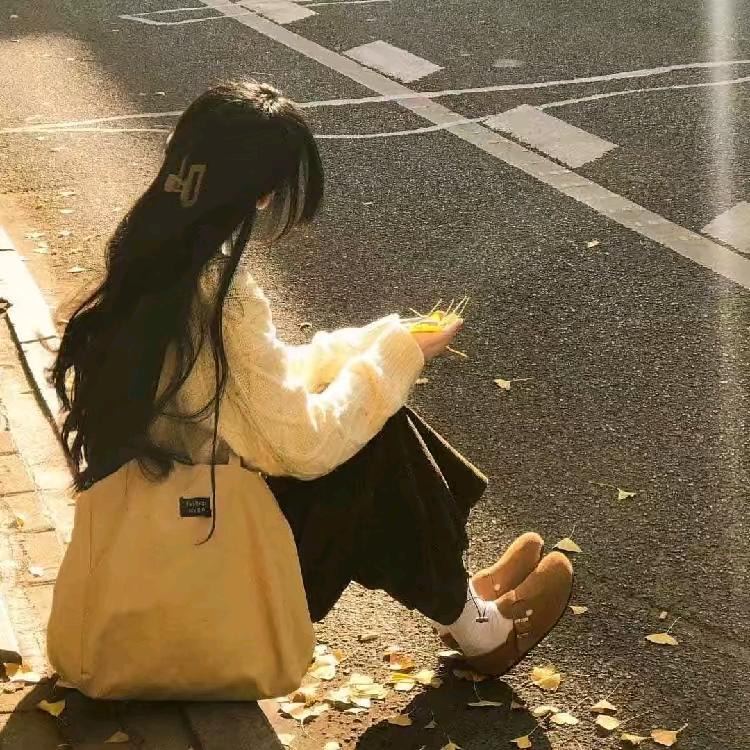 默认关系~