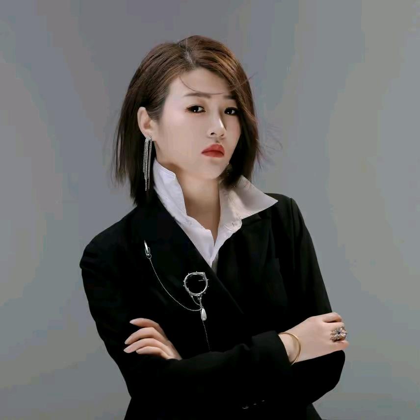 罗门婚纱摄影 礼服 彭蕊