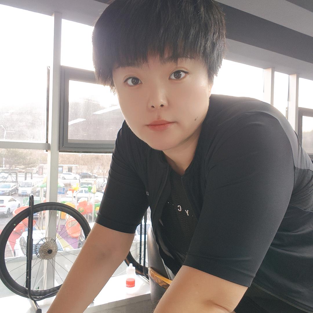 @骑势老板娘的日常