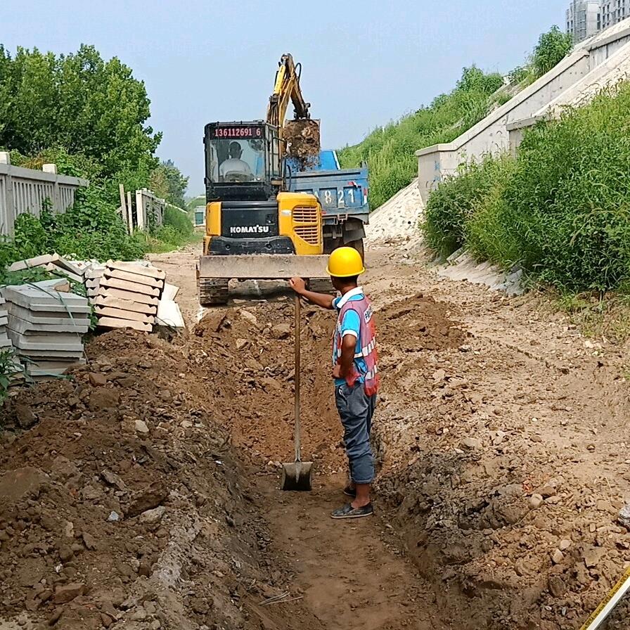 尼古拉斯，加特林