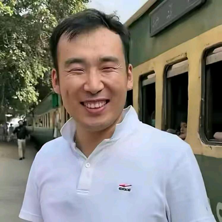 巴铁之光～小飞