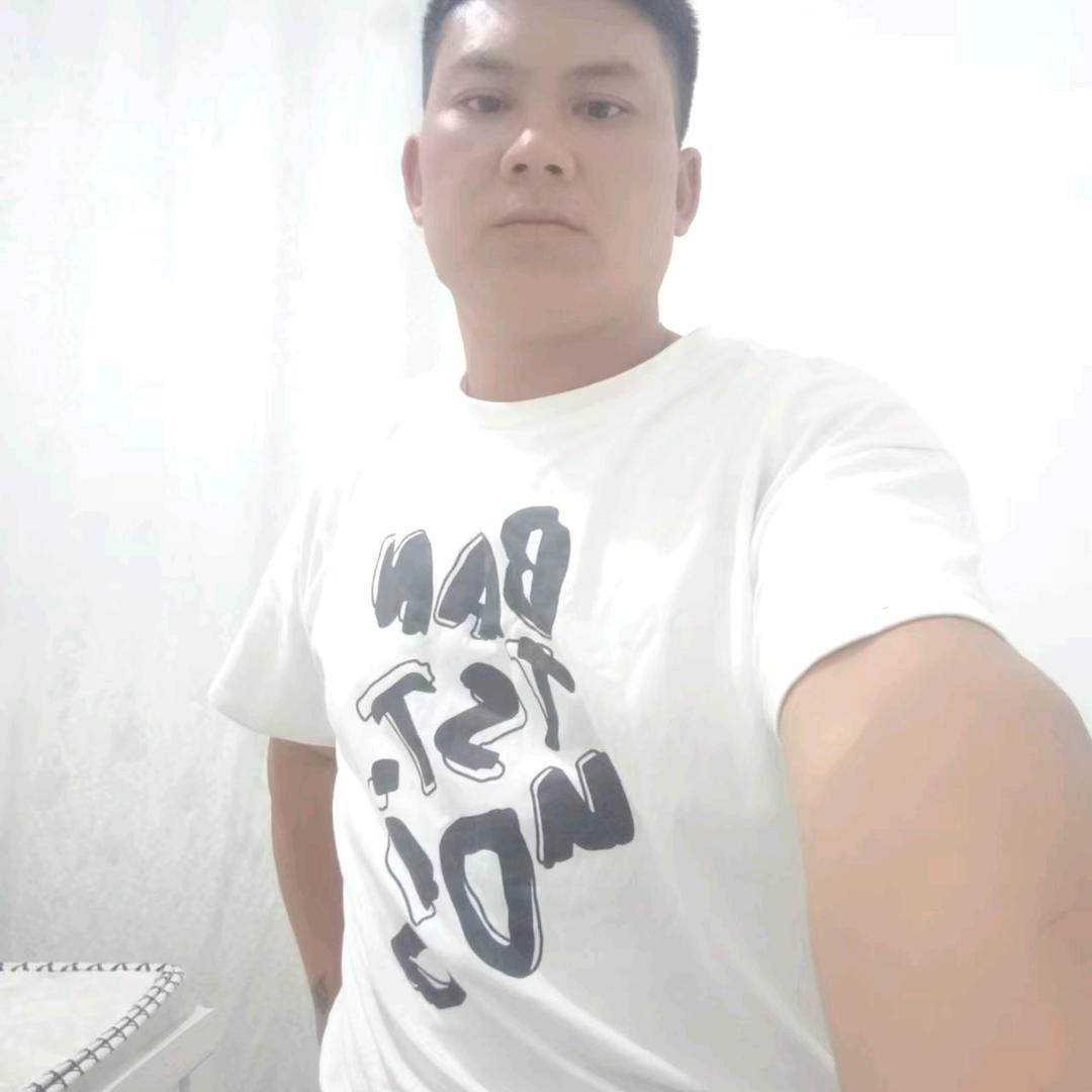 我哥一人在打拼