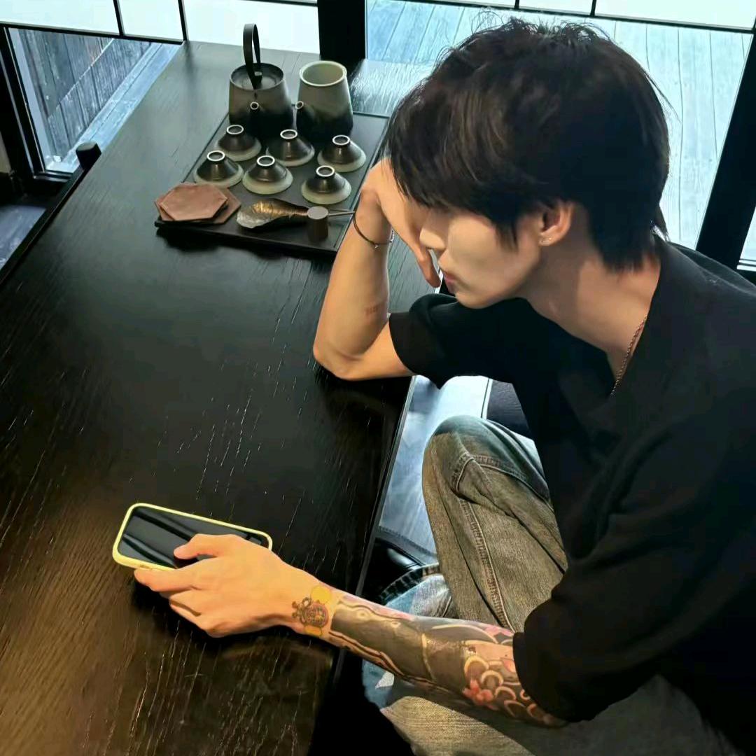 高冷男嘉宾