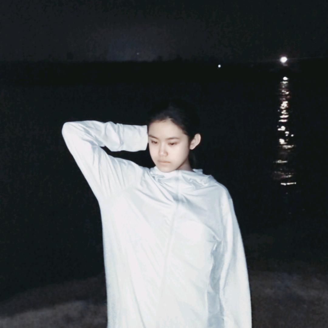 李木子.