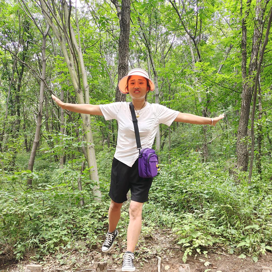 笑颜如花芳芳。