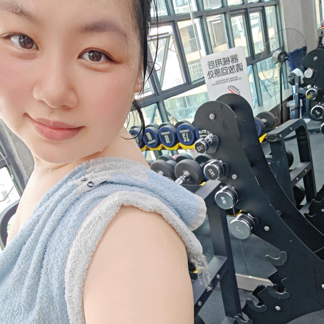 奕含[么西牛排]