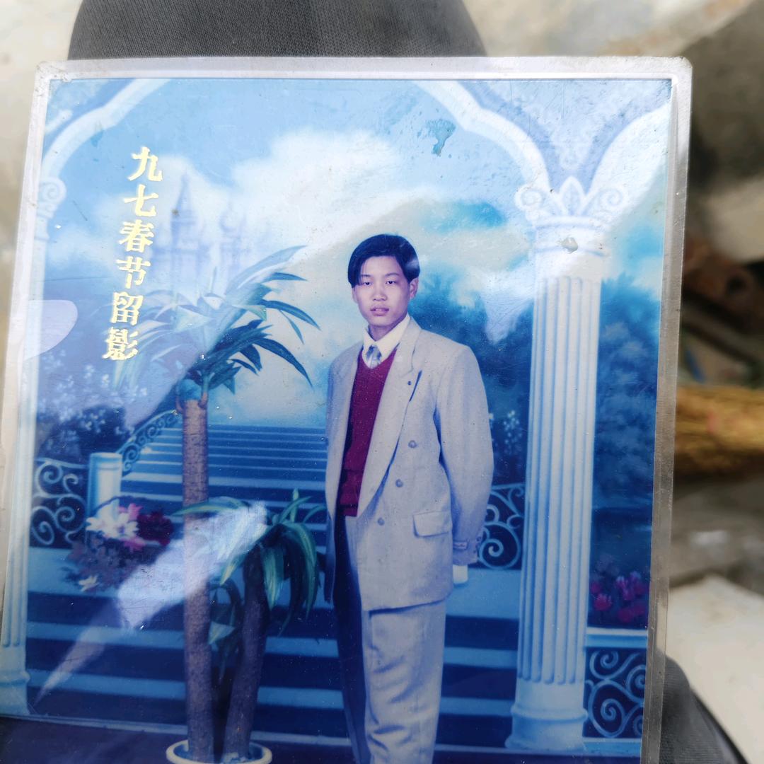 帅哥用户2130716250873/