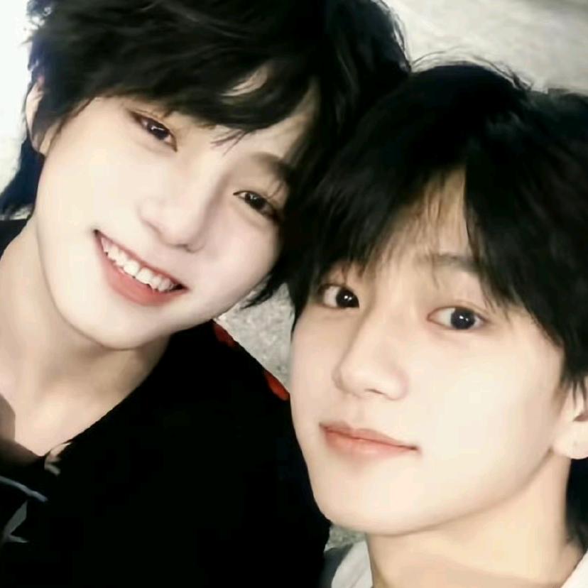 Rlus枳.🩵🩷💜