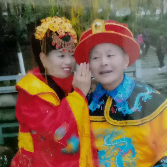 胡家大姐。