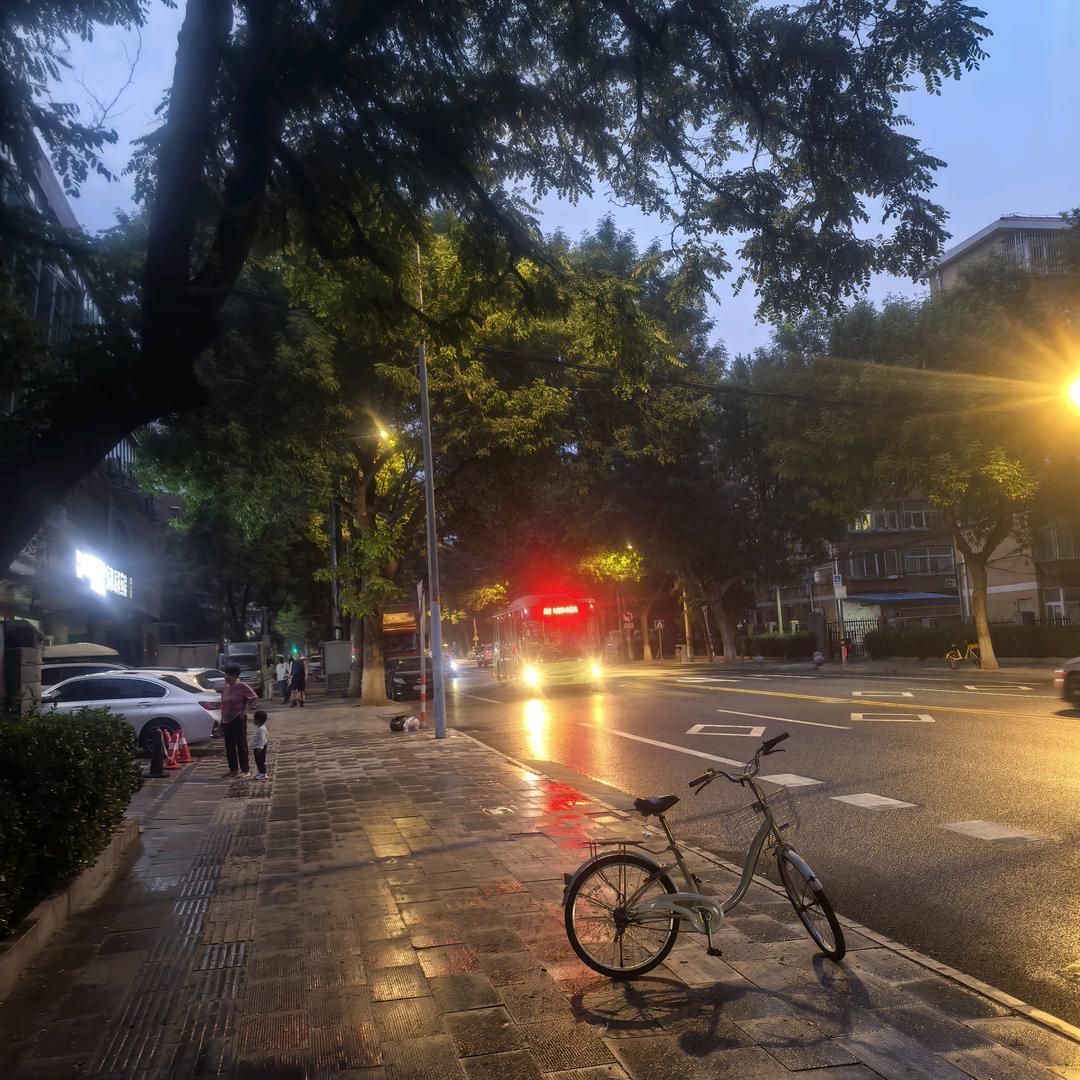 @  战东
