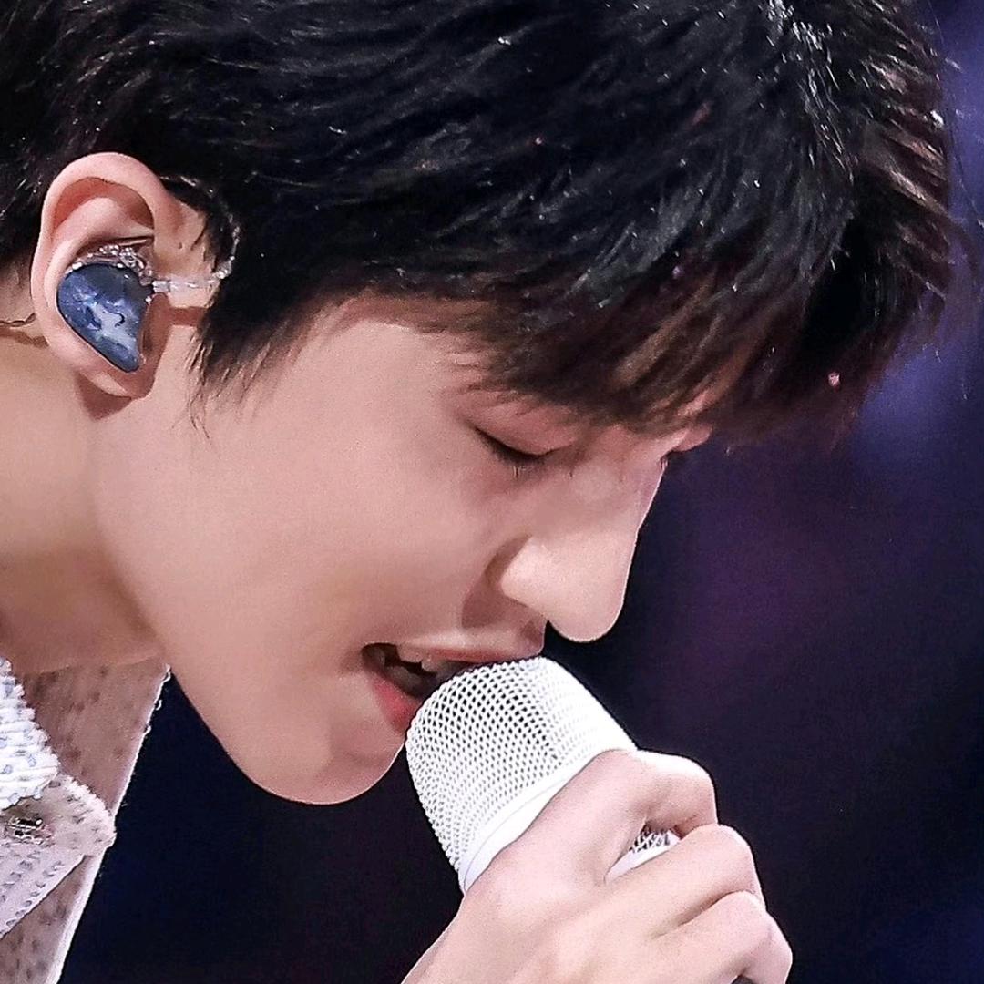 小俊包的猫（见过王俊凯版）