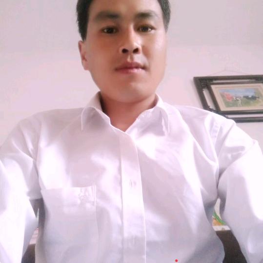 余，单亲爸爸，不抽烟，不喝酒，不赌，不嫖