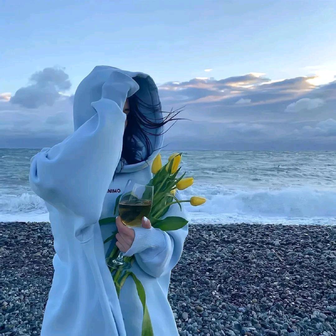 陌上花开又花落