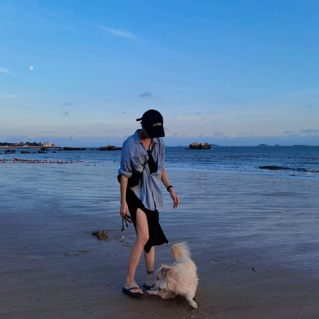 戴小瘾.