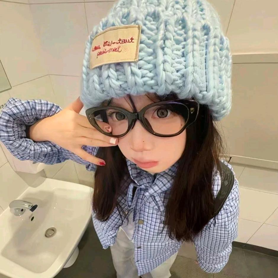 @飁