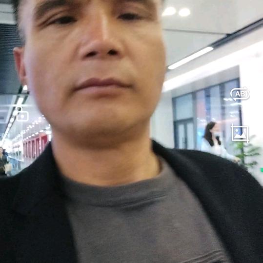 严厉打击村匪村霸保护伞