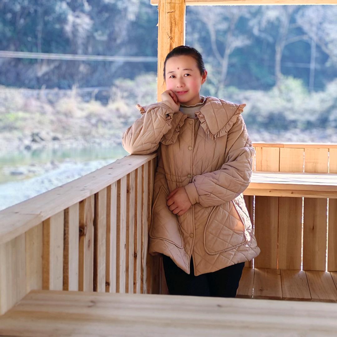 土家族妹子燕姐姐
