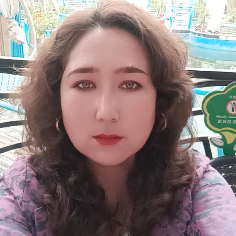 古扎力努尔大码服装店