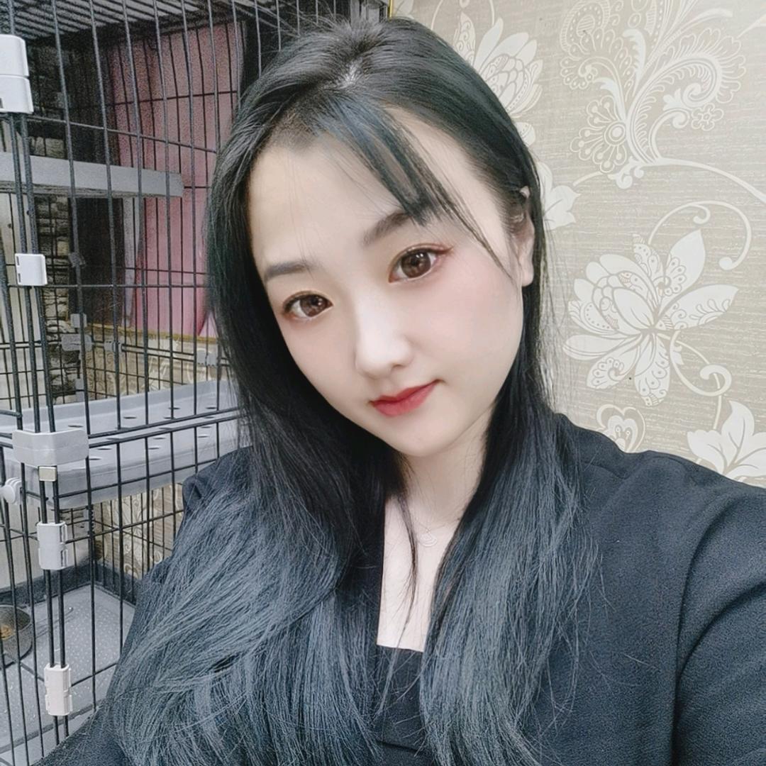 能抗300斤的默默