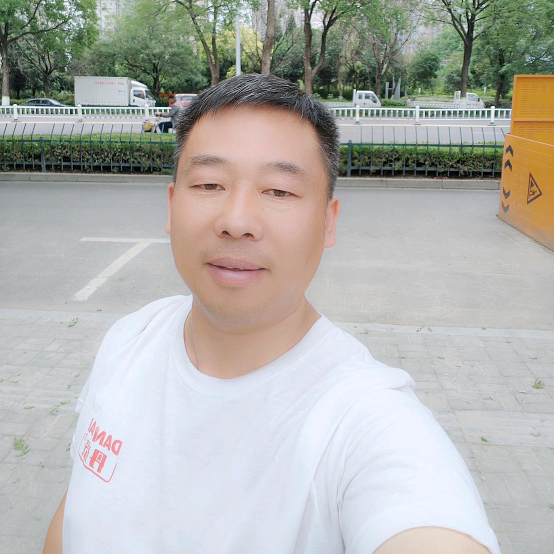 向北