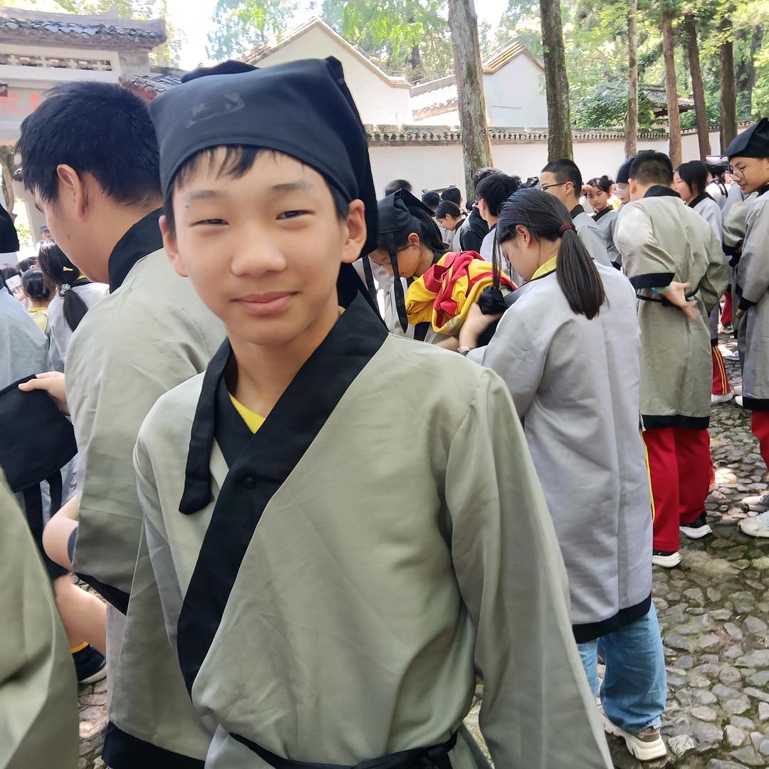 胡丽华