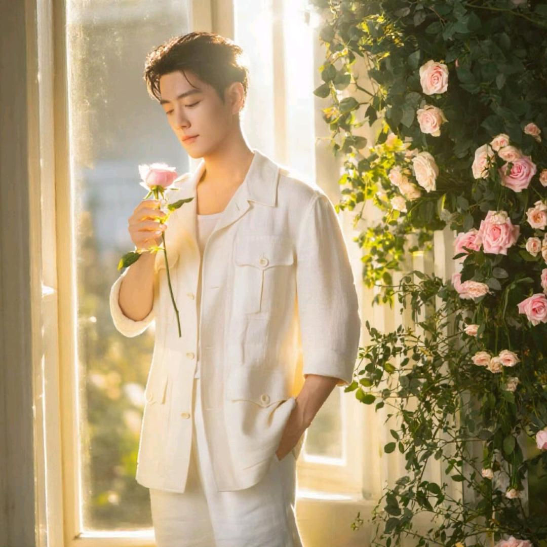 🐰肖桃桃🦐 唯（连赞拉黑）