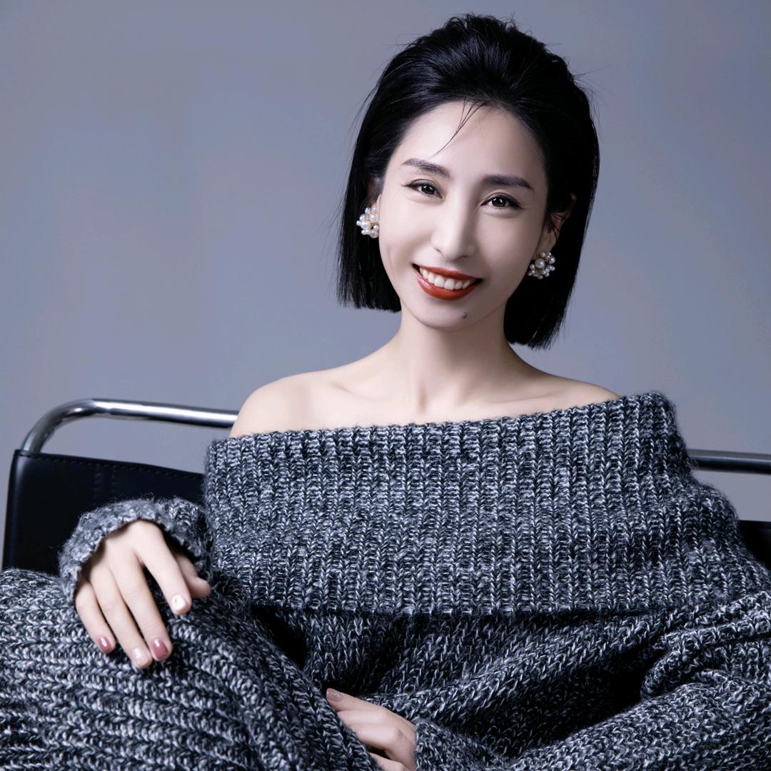 伊娜口才演讲带练