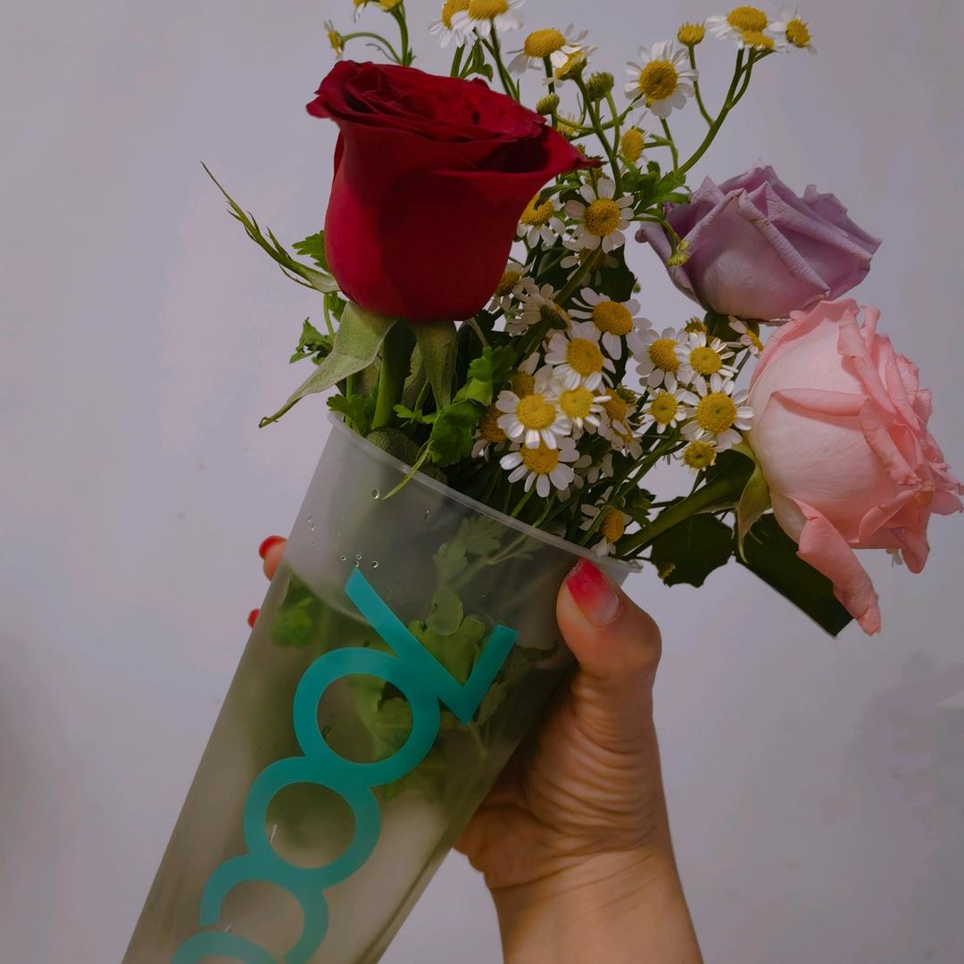 96年滴 药店女老板