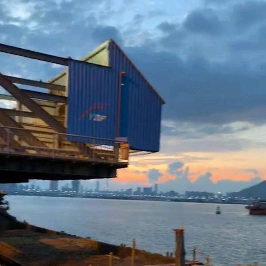 充满孤独的成长