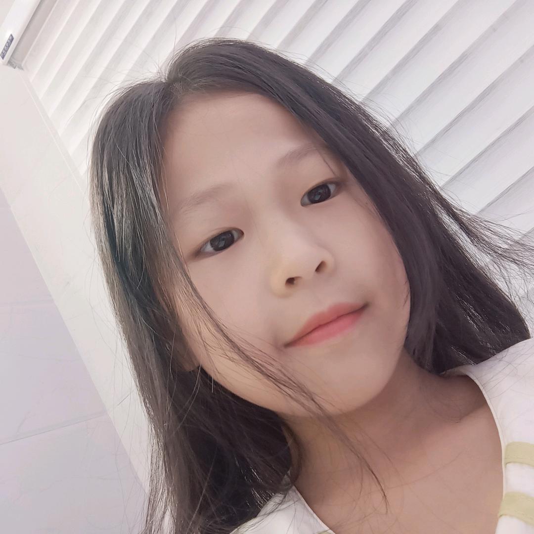 爱玩泥的昕昕