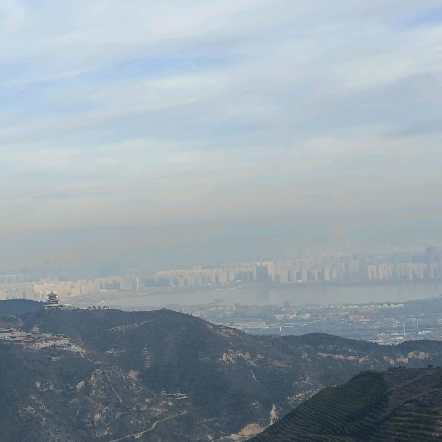 嘴上污是掩饰内心正直