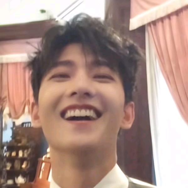 别错过也别难过了。