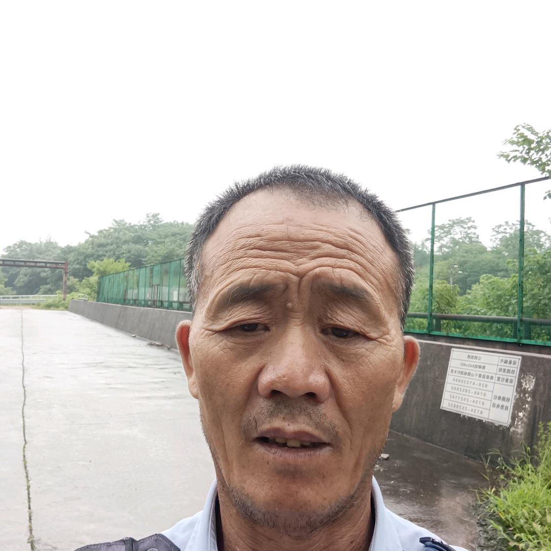 周华伍