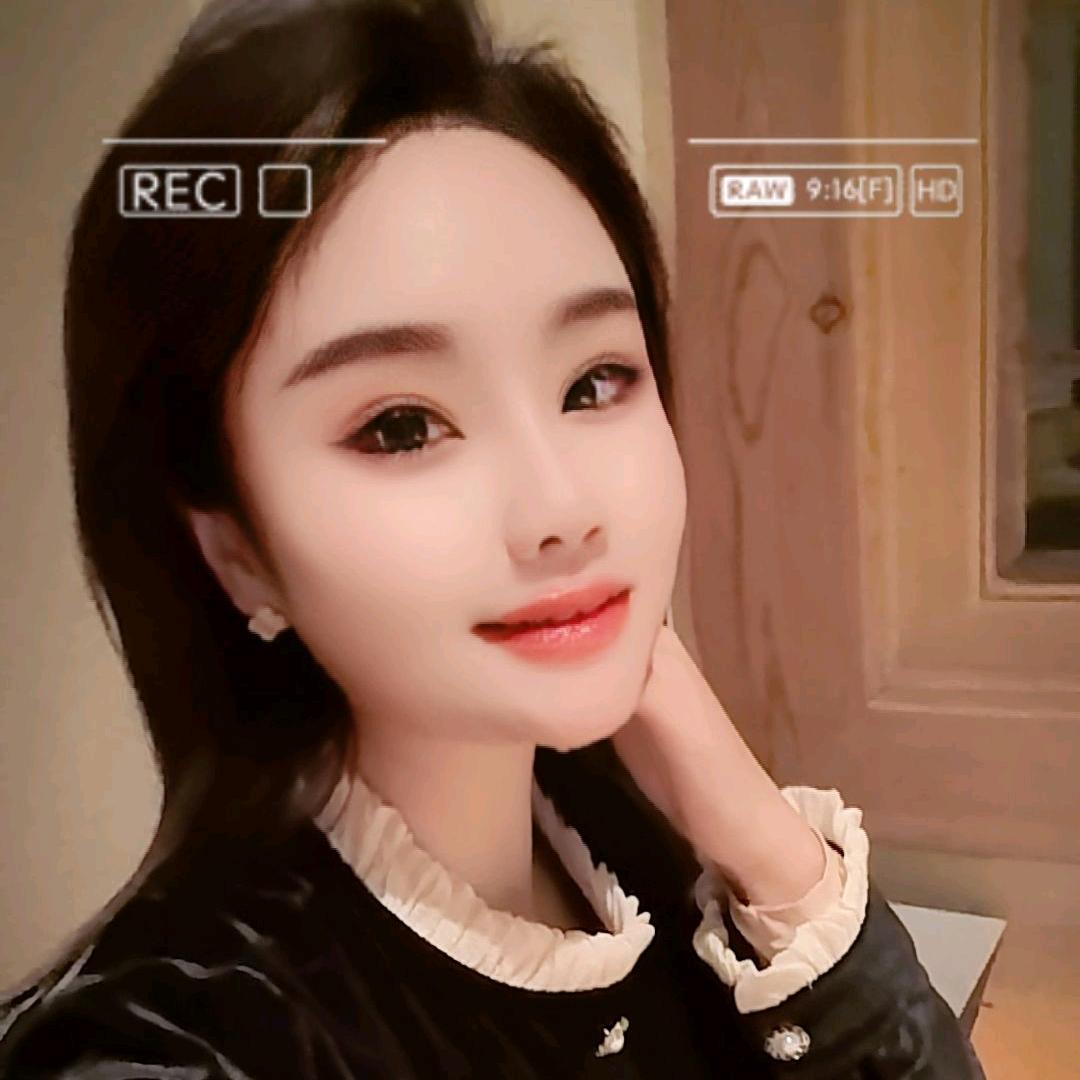 小铭→_→吖萍