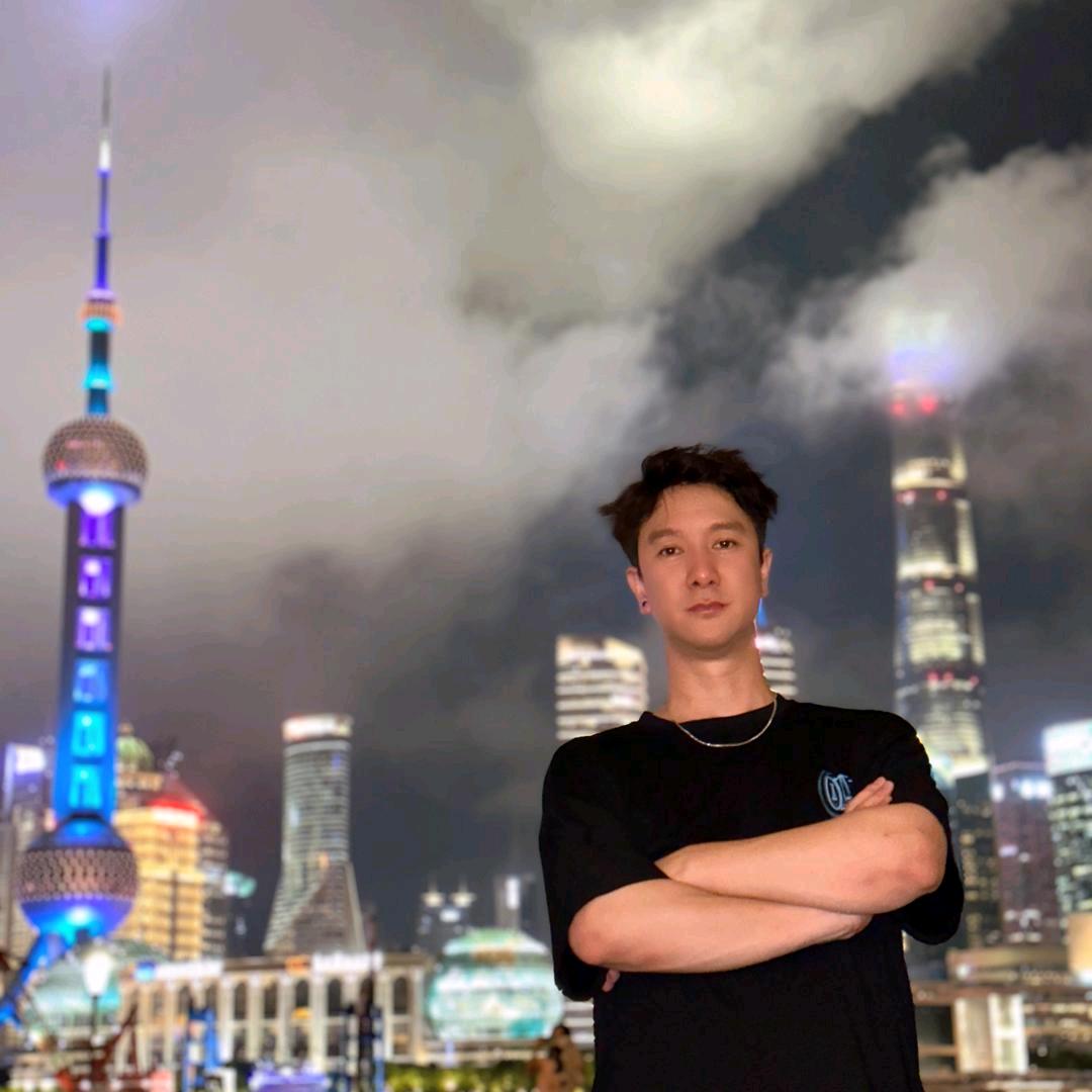 大自然地板小朱
