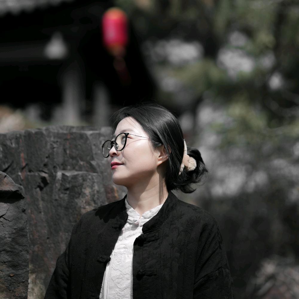 狸小八服饰旗舰店
