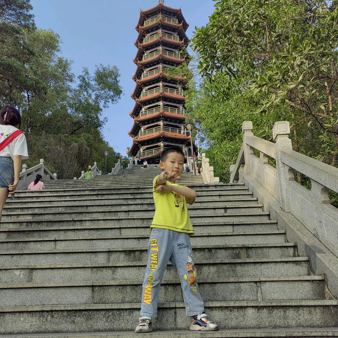 前路漫漫更灿烂